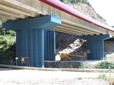 VIADUC DE FAUZIERS  Lodve (34) : Prparation de surface et application de lasure bton antigraffiti  sous couche teinte et finition lasurante.